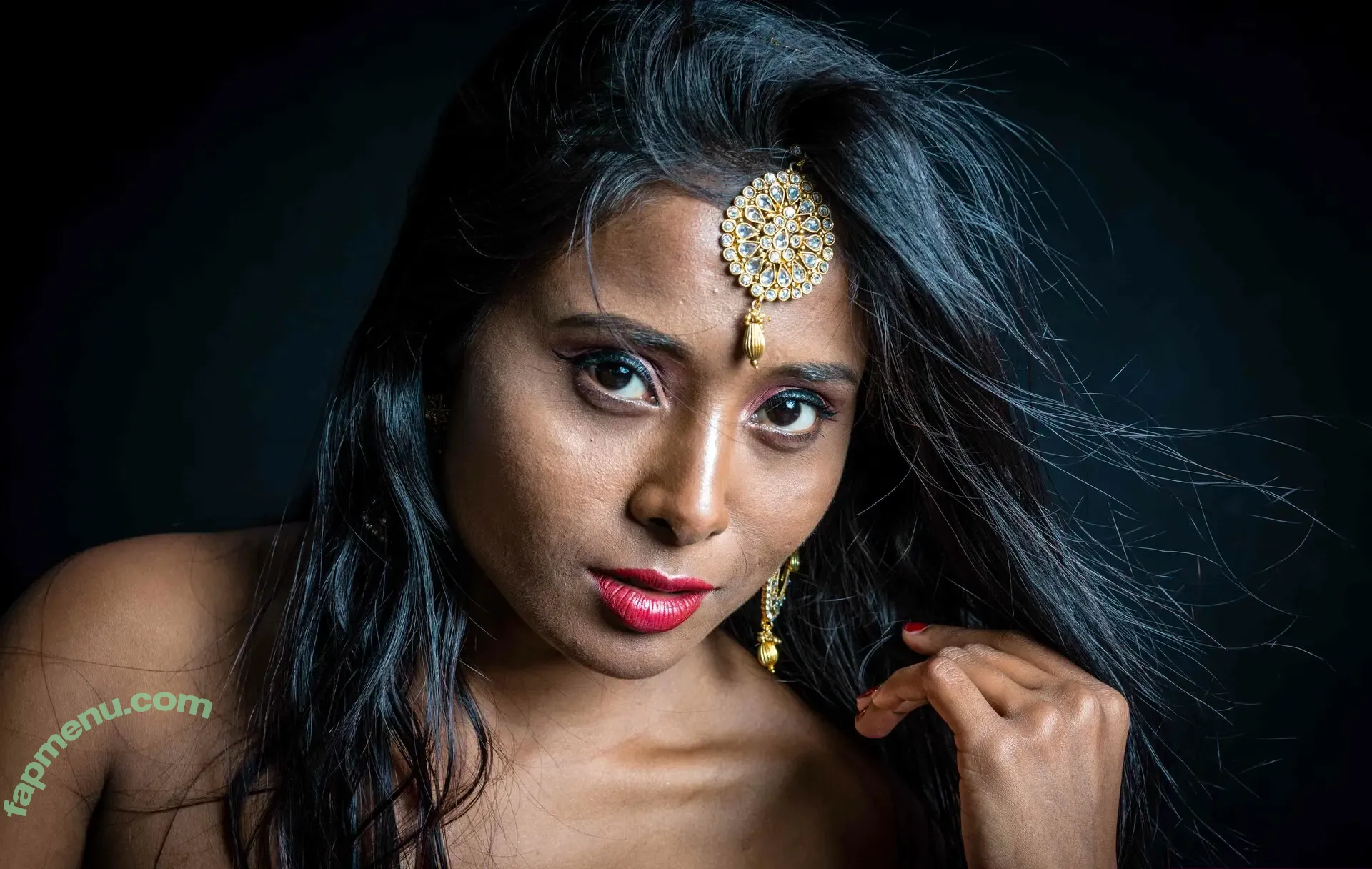 Nikita Gokhale nude photo #0053 (Nikita Gordijn / nikitagokhale)