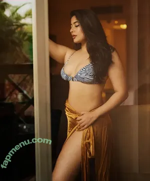 Nikita Sharma / nikitasharma_official nude photo #0032