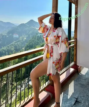 Nikita Sharma / nikitasharma_official nude photo #0041