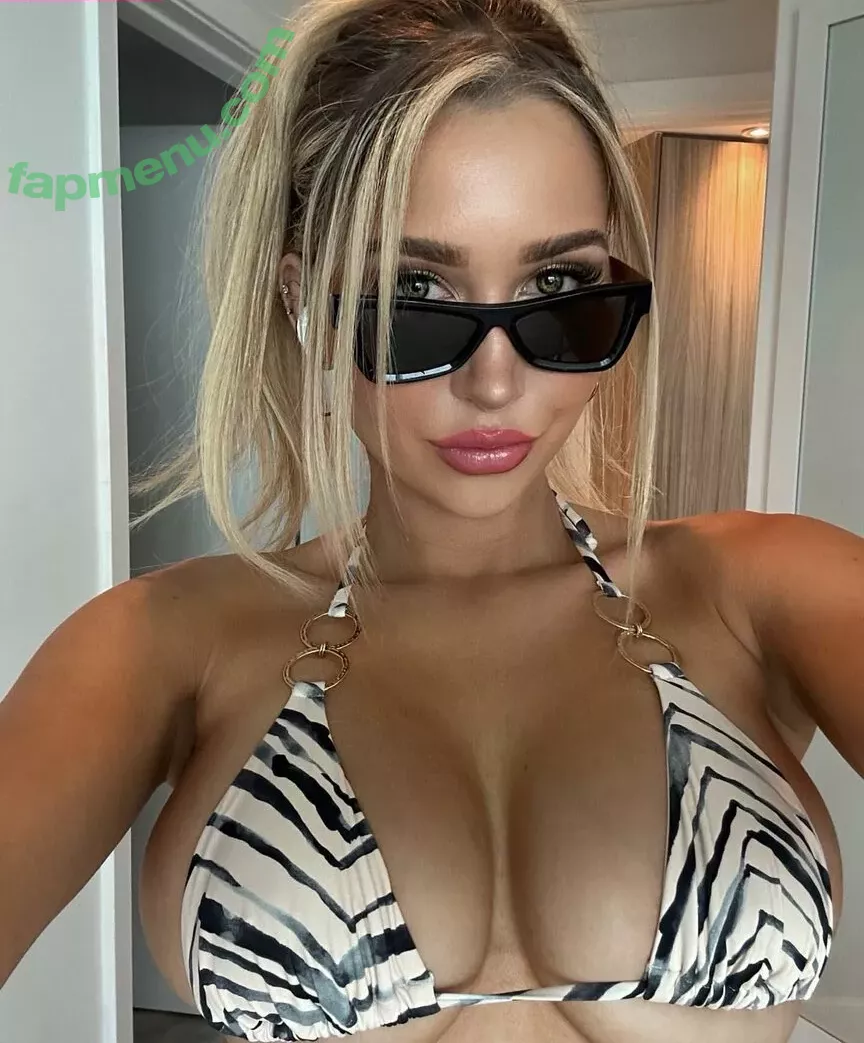 Nikita Sullivan nude photo #0004 (nikkisandiego)