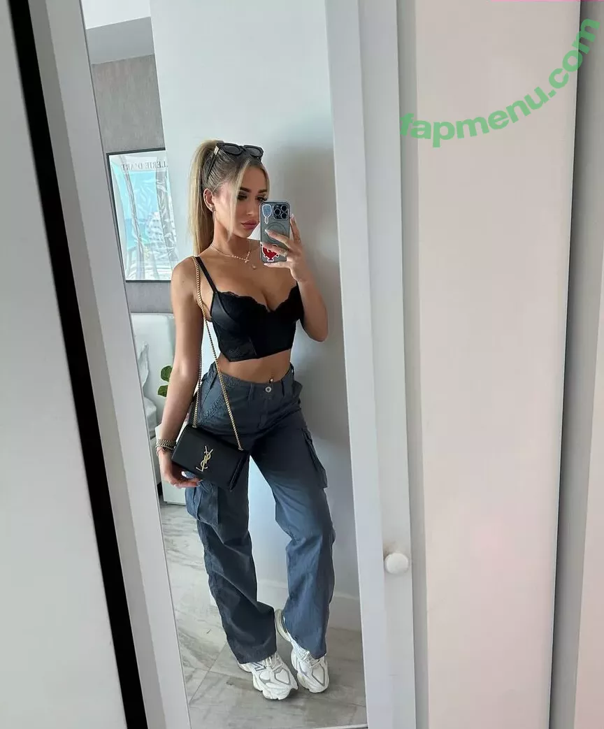 Nikita Sullivan nude photo #0009 (nikkisandiego)