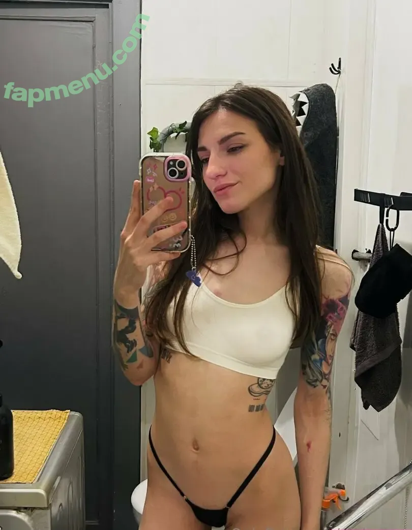 nikkajinx nude photo #0024 (nikkajinx)
