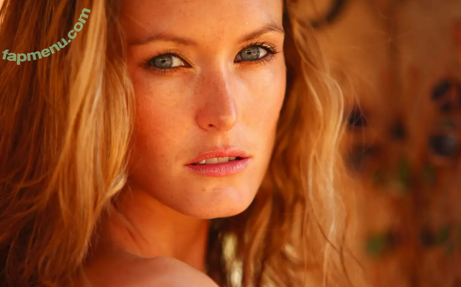 Nikkala Stott nude photo #1058 (nicolajaynestott)