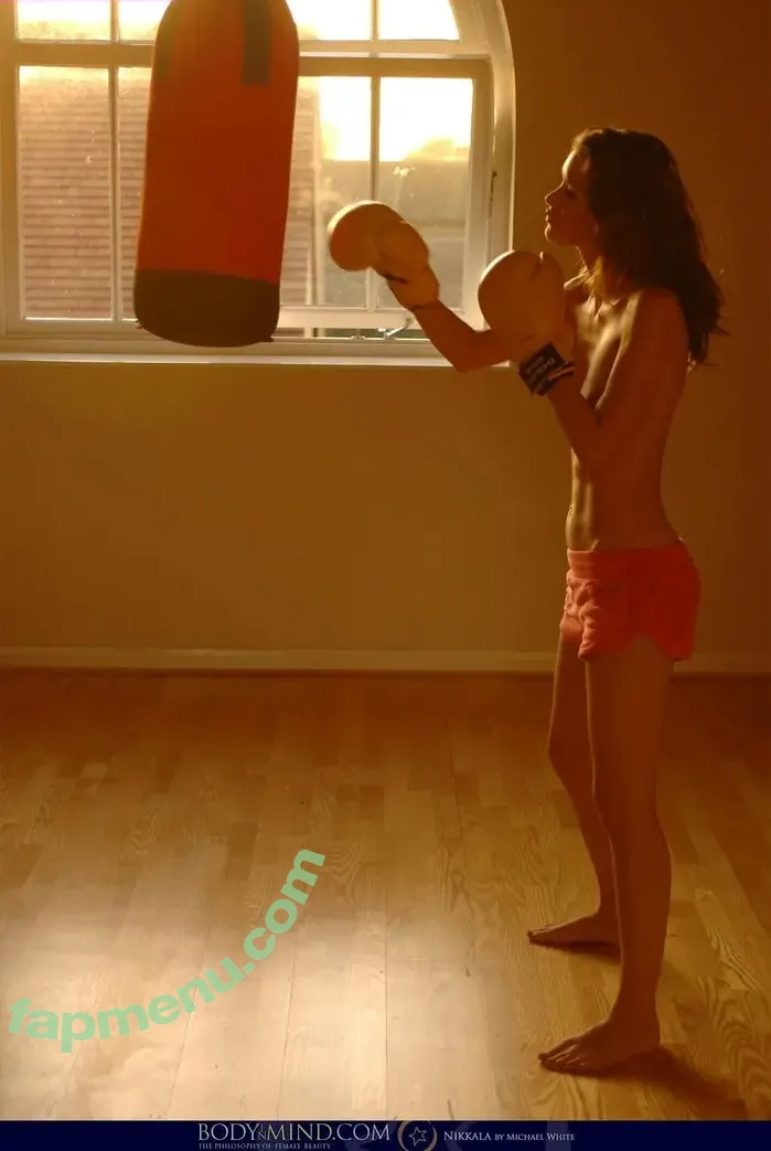 Nikkala Stott nude photo #1174 (nicolajaynestott)