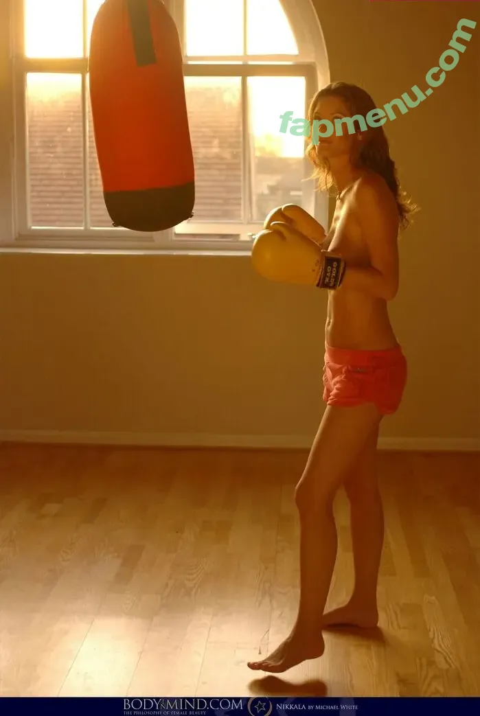 Nikkala Stott nude photo #1190 (nicolajaynestott)