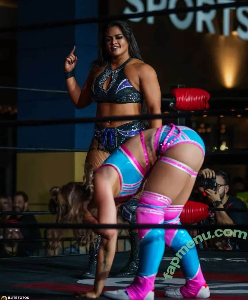 Nikki Blackheart nude photo #0053 (nikkiblackheart)