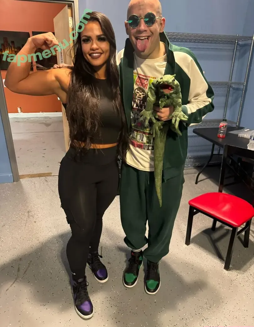 Nikki Blackheart nude photo #0064 (nikkiblackheart)