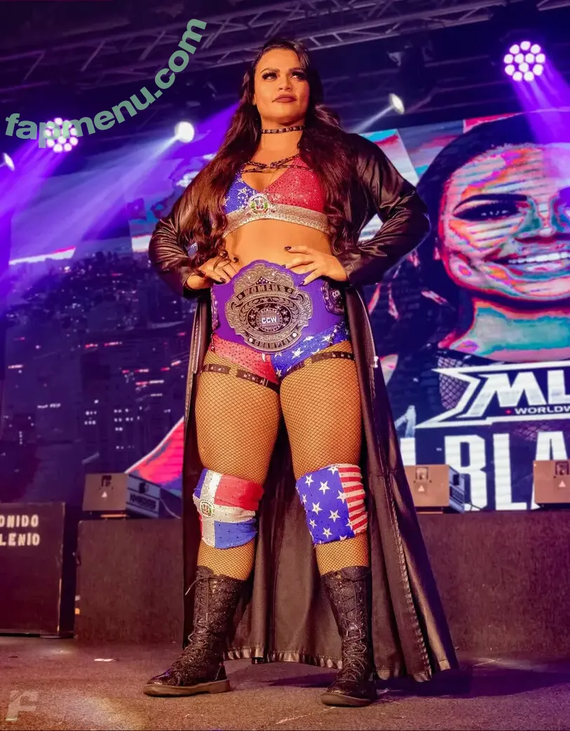 Nikki Blackheart nude photo #0070 (nikkiblackheart)