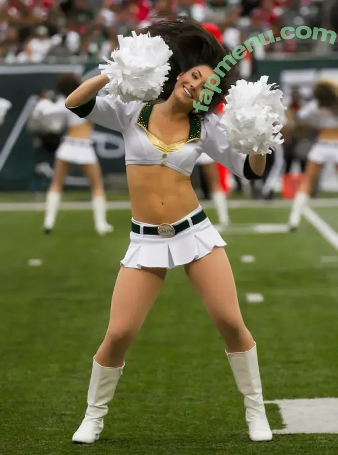 Nikki Delventhal nude photo #0106 (Nikkidelventhal)