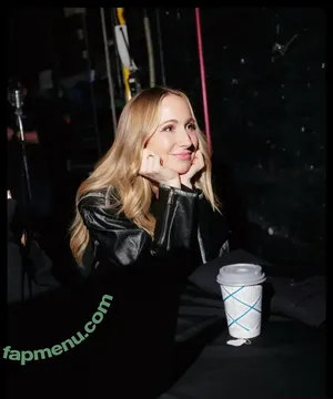 Nikki Glaser / nikkiglaser nude photo #0413