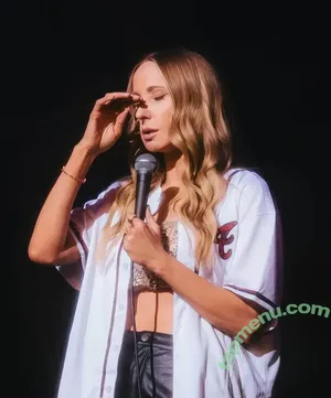 Nikki Glaser / nikkiglaser nude photo #0512