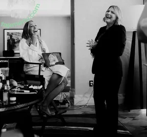 Nikki Glaser / nikkiglaser nude photo #0530