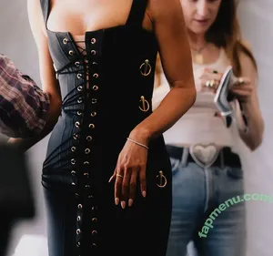 Nikki Glaser / nikkiglaser nude photo #0535