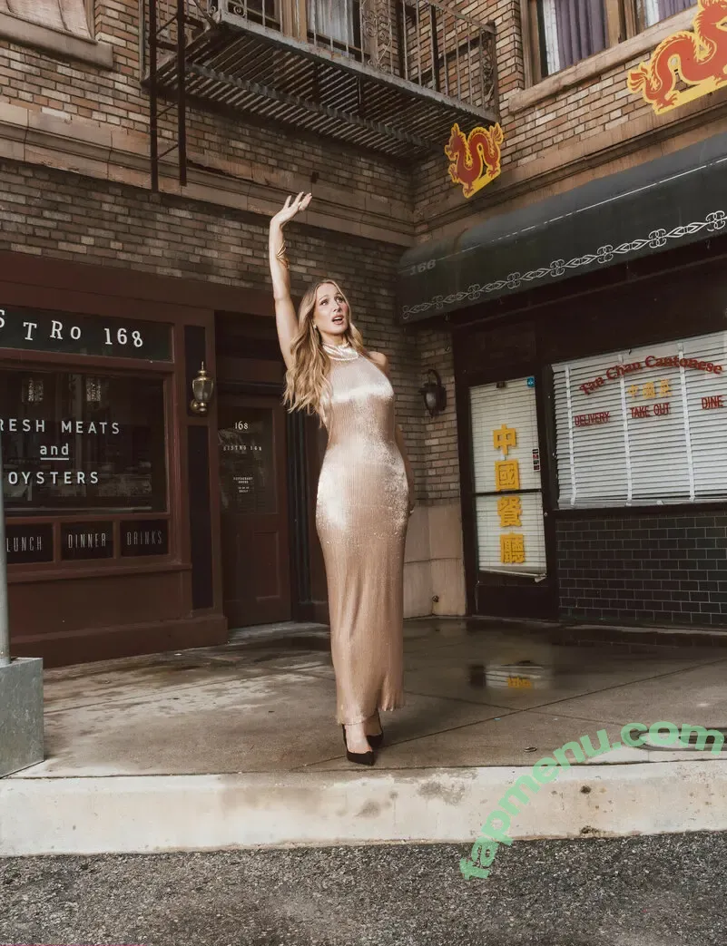 Nikki Glaser nude photo #0600 (nikkiglaser)