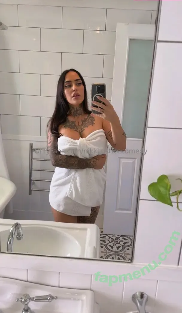 Nikki Justice nude photo #0037 (Nikki Valentine / nikkijusticecomedy / nvalentine629)
