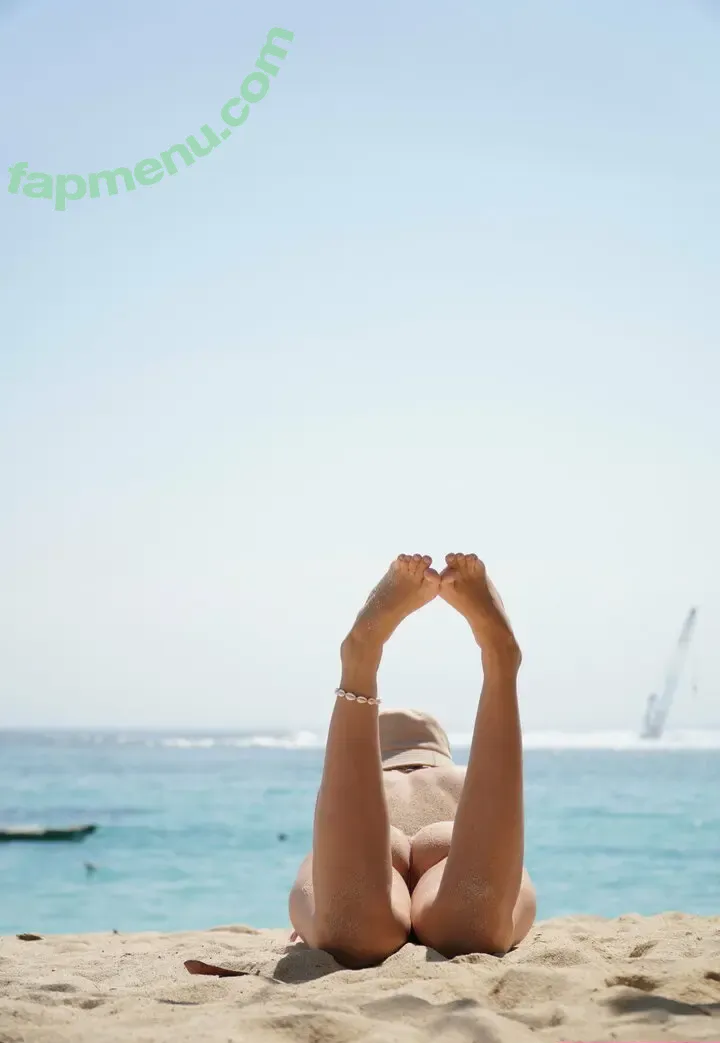 nikki_milk_free nude photo #0062 (nikki_milk_)