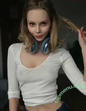 nikki.mills.private / nikkimls nude photo #0031