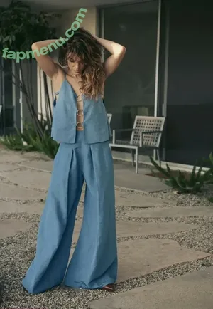 Nikki Reed / nikkireed nude photo #0006