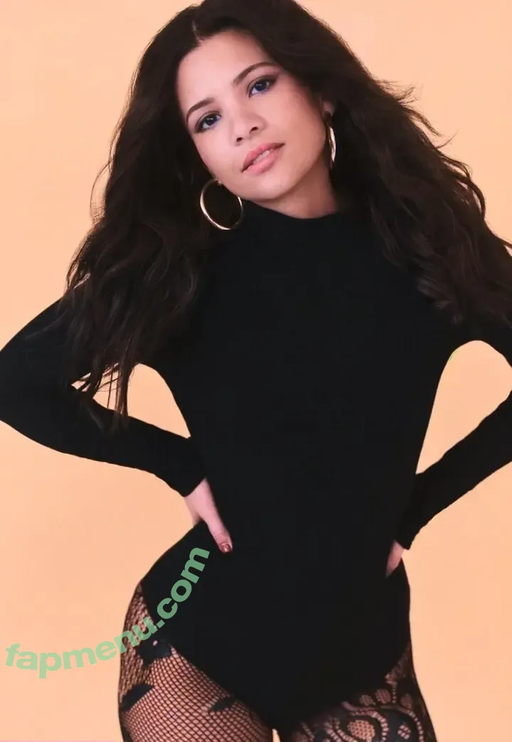 Nikki Rodriguez nude photo #0006 (nikkirodriguez)