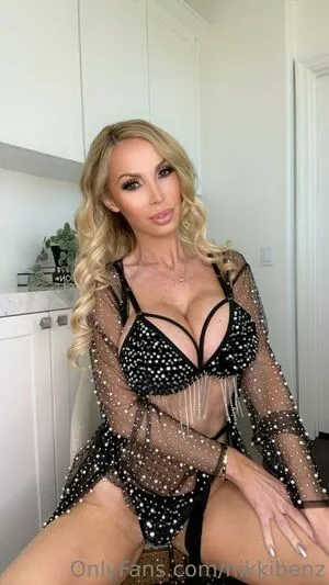 nikkibenz / mega nude photo #0186