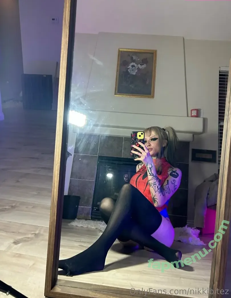 Nikkibitez nude photo #0033 (Nikkibitez)