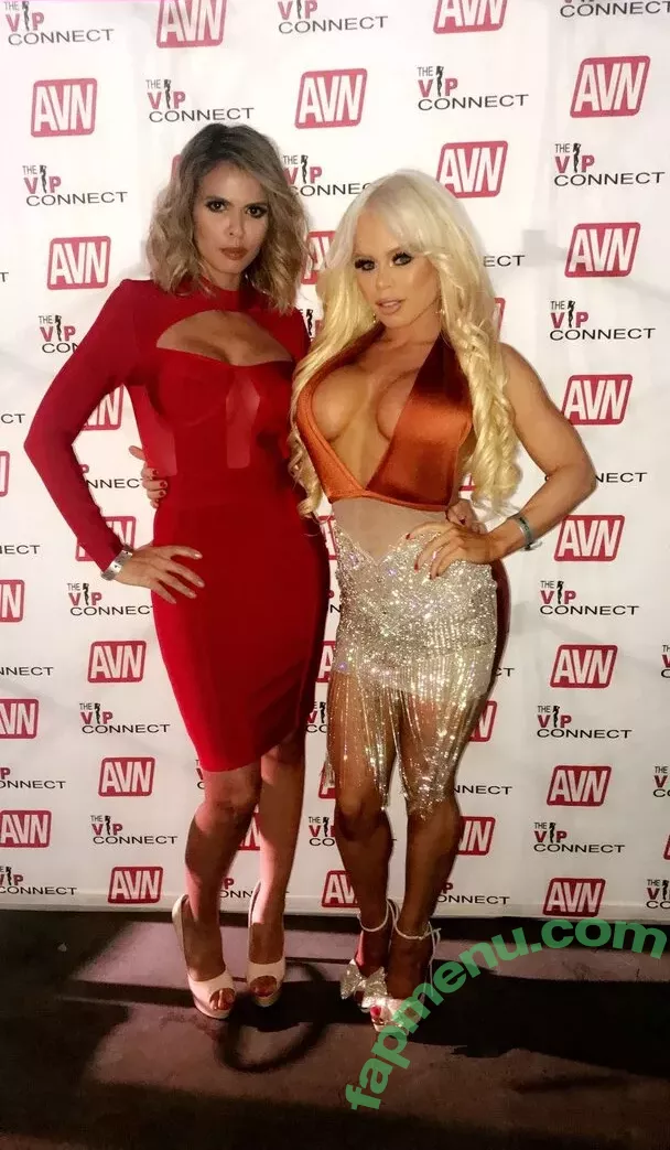 nikkidelano nude photo #0021 (nikkidelano)