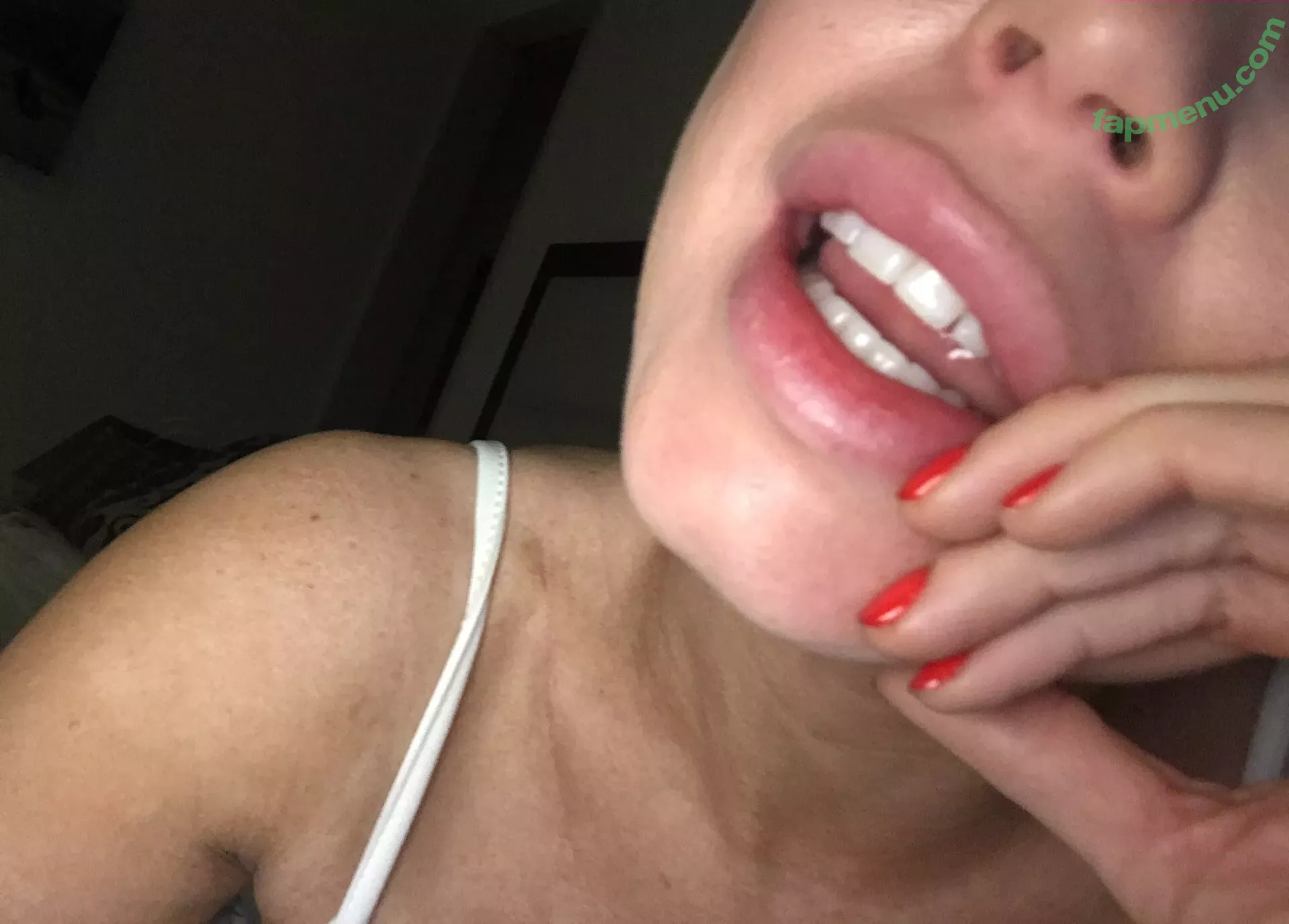 nikkidelano nude photo #0186 (nikkidelano)