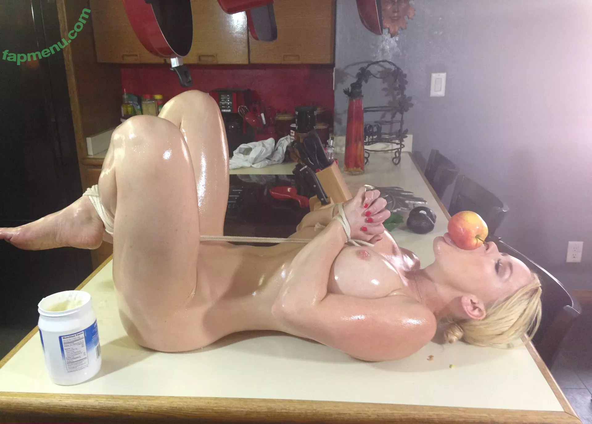 nikkidelano nude photo #0225 (nikkidelano)