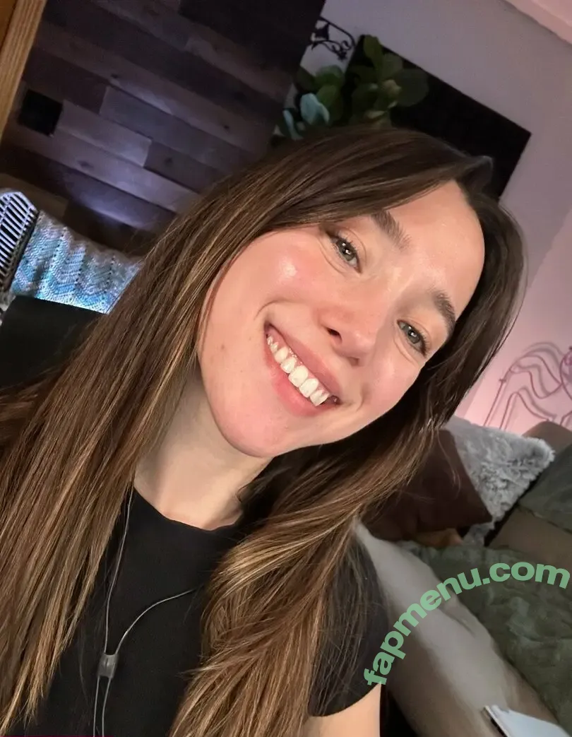 nikkijustine nude photo #0004 (nikkijustinettv)