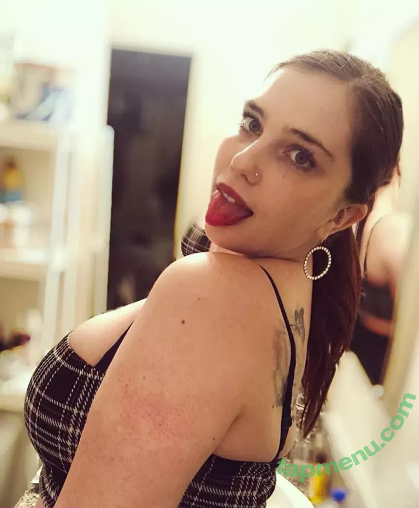 Nikkimichay nude photo #0041 (Nikkimichay)