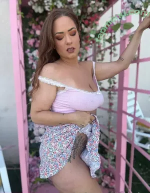 nikkinixx.free / xxnikkinixx nude photo #0046