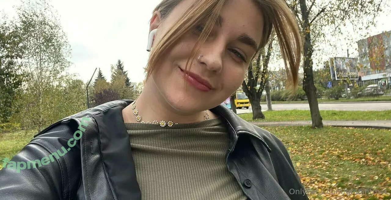 nikkireddd2 nude photo #0033 (nikkired2)
