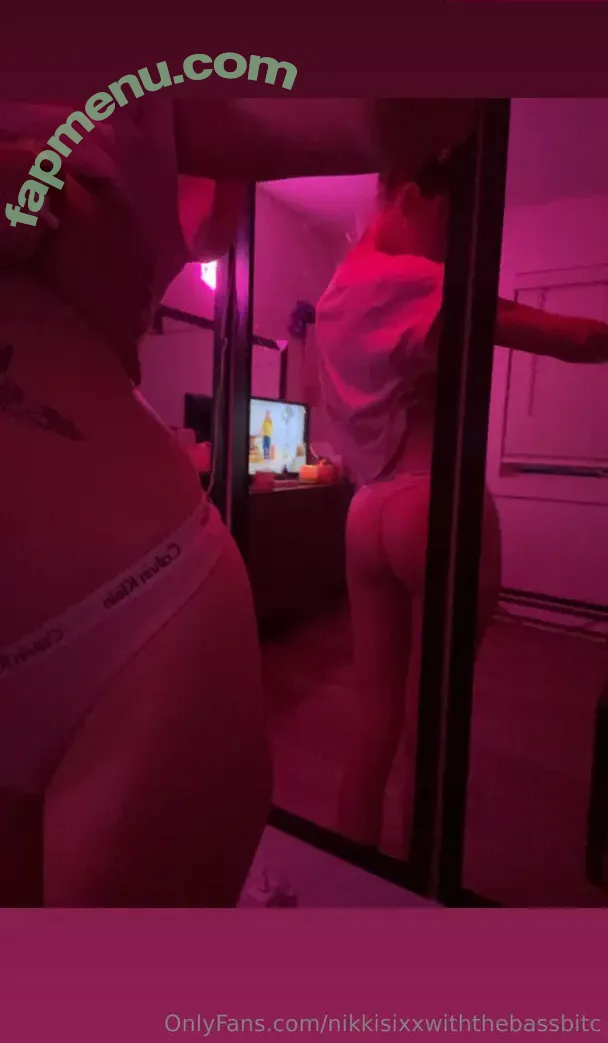 nikkisixxwiththebassbitc nude photo #0005 (_nixiee__)
