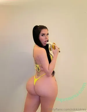 nikkiskies / imnikkiskies nude photo #0040