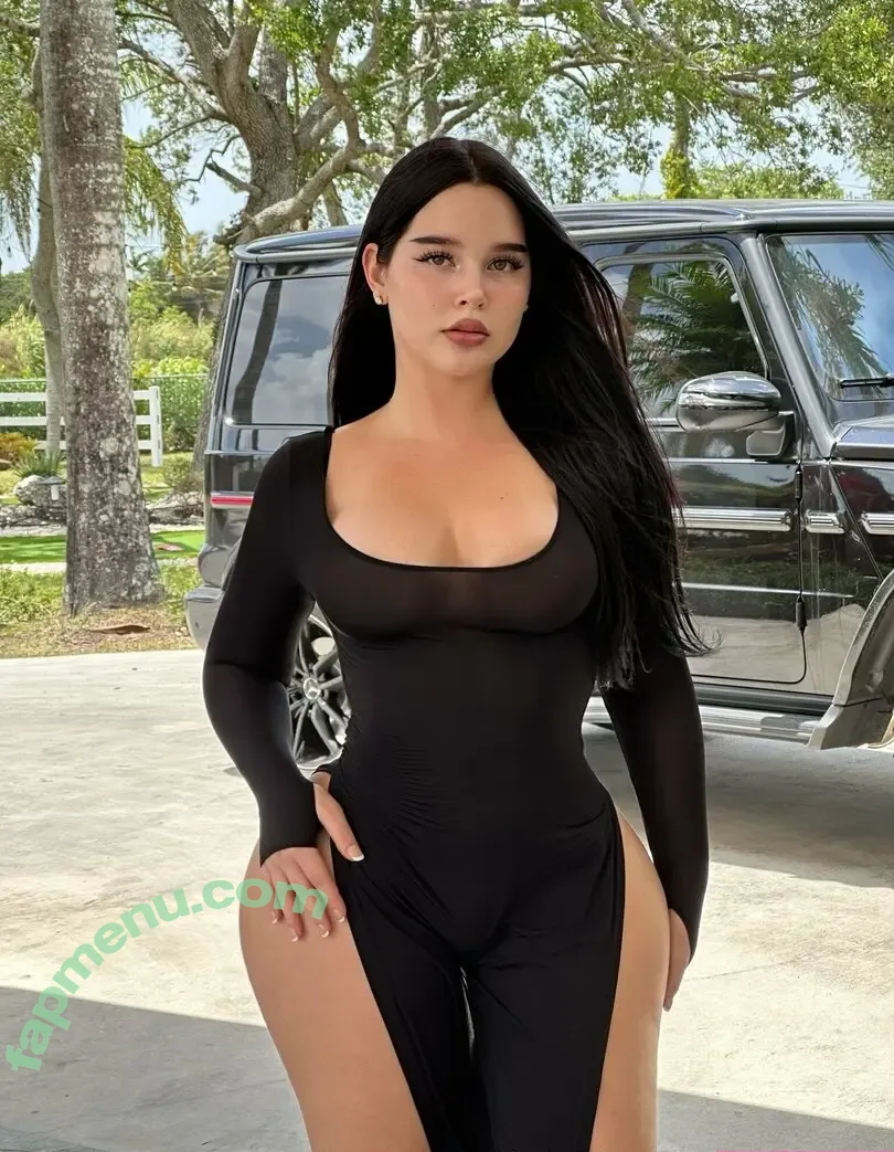 nikkiskies nude photo #0027 (imnikkiskies)