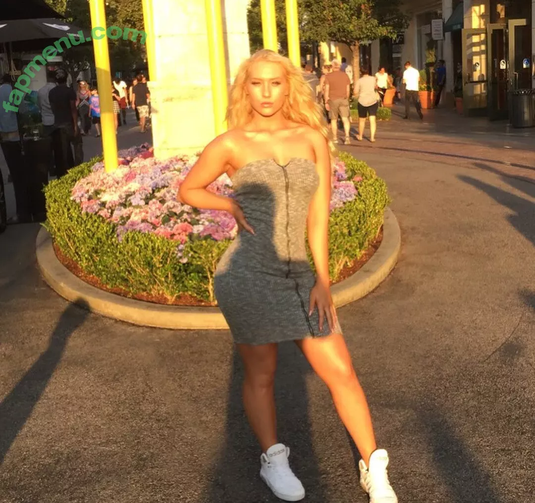 Nikkita Lyons nude photo #0084 (Faith Jefferies / nikkita_wwe)