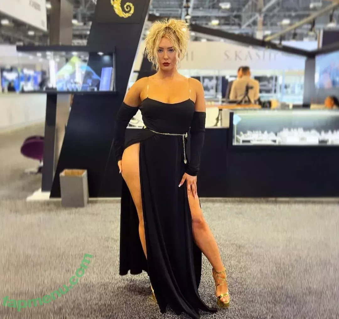 Nikkita Lyons nude photo #0164 (Faith Jefferies / nikkita_wwe)