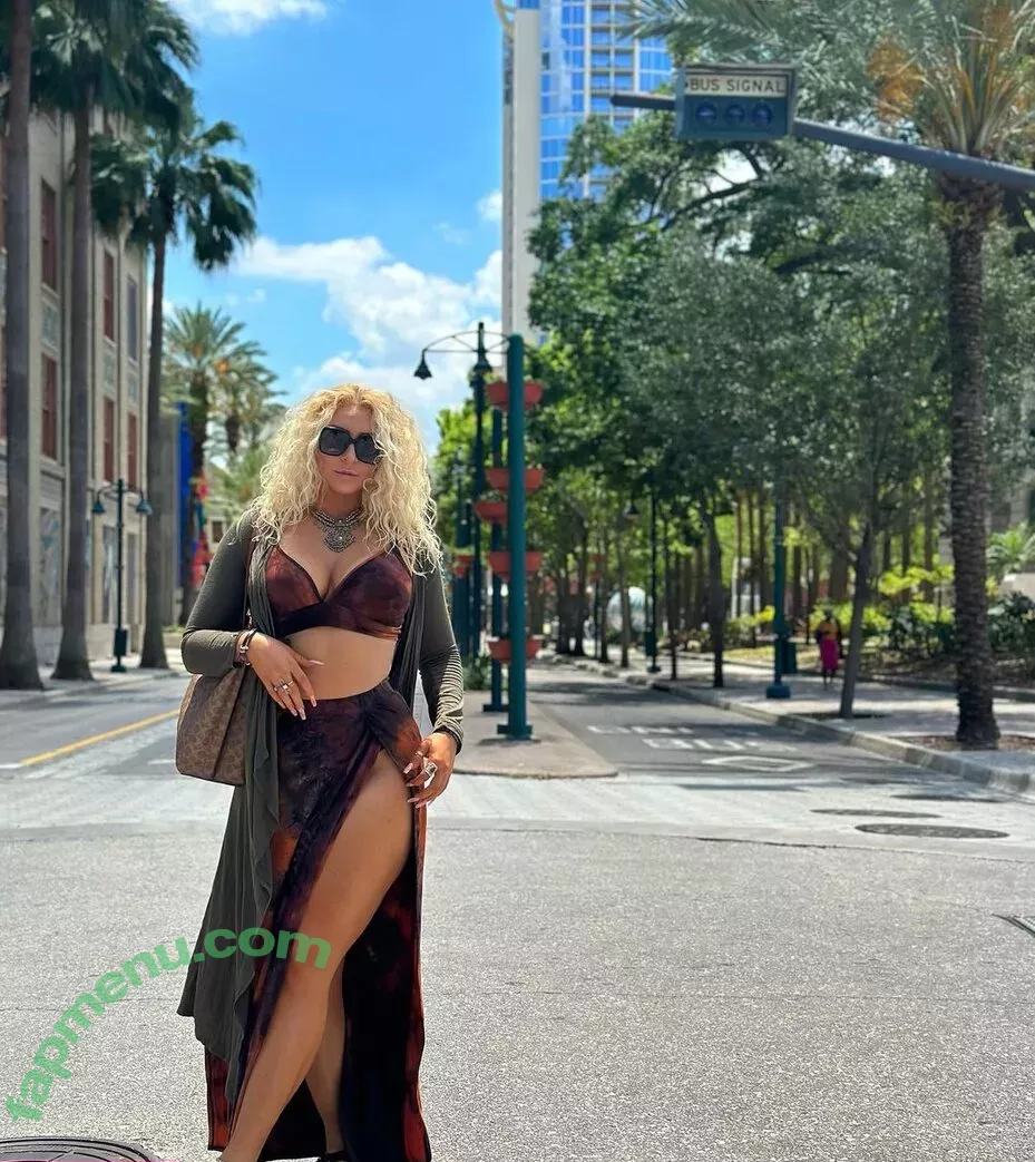 Nikkita Lyons nude photo #0323 (Faith Jefferies / nikkita_wwe)