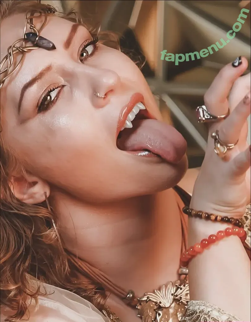 Nikkita Lyons nude photo #1050 (Faith Jefferies / nikkita_wwe)