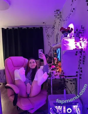 nikky_uwu / uwu_nikky nude photo #0015