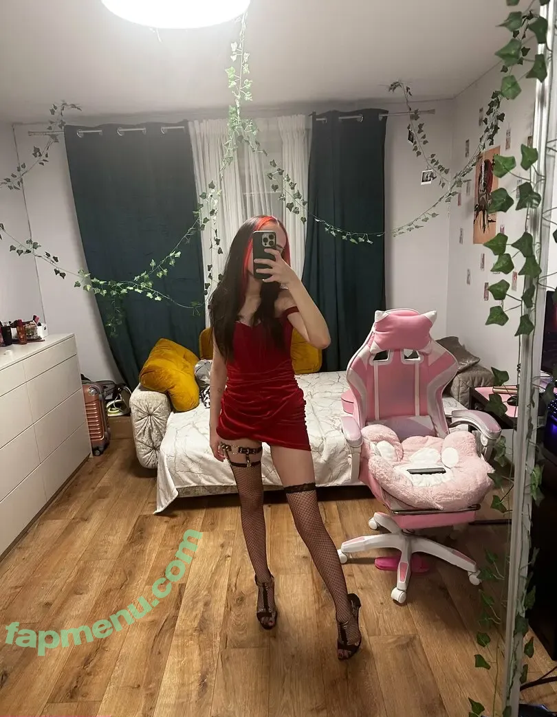 nikky_uwu nude photo #0009 (uwu_nikky)