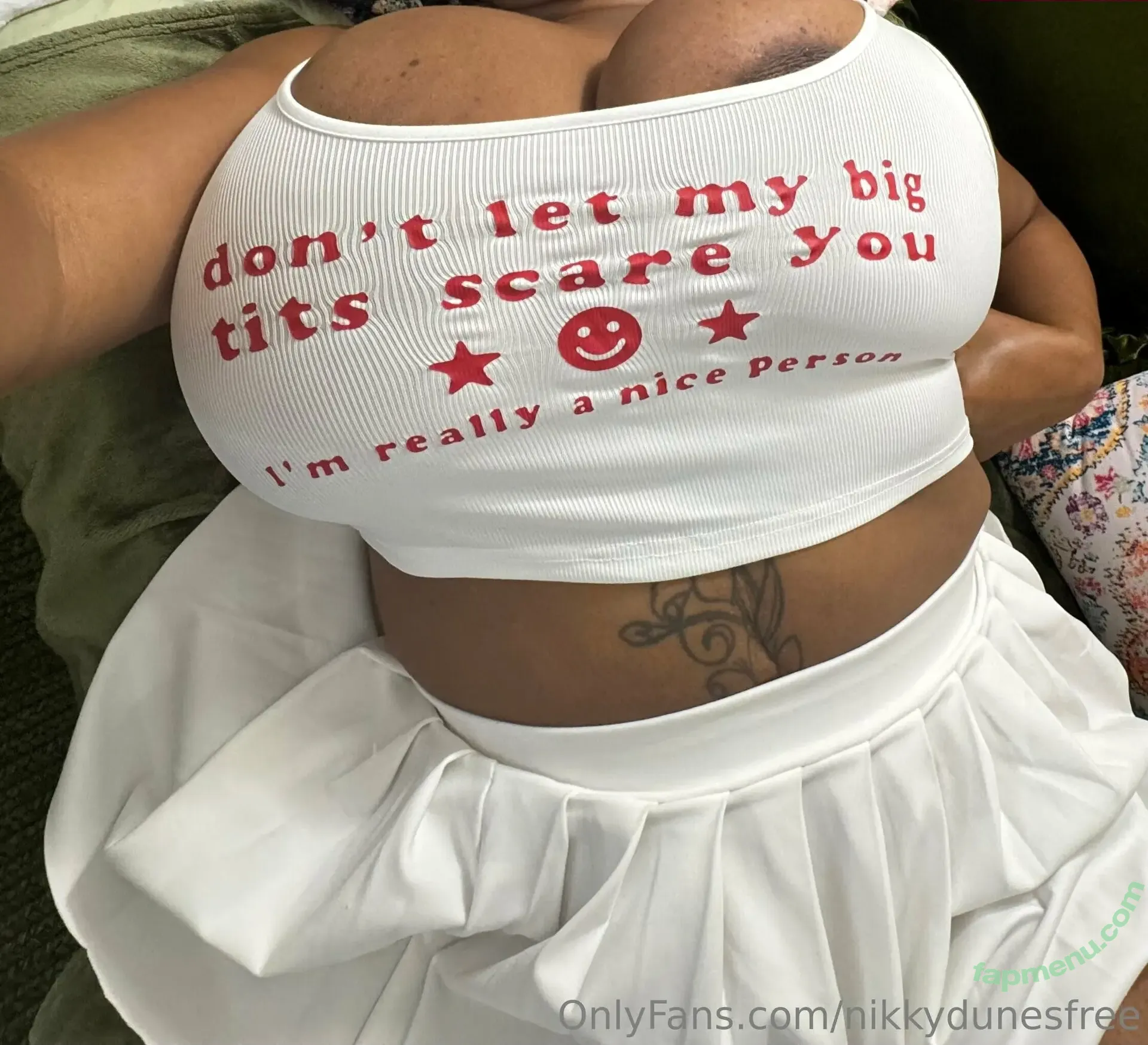 nikkydunesfree nude photo #0003 (nikkydunesfree)