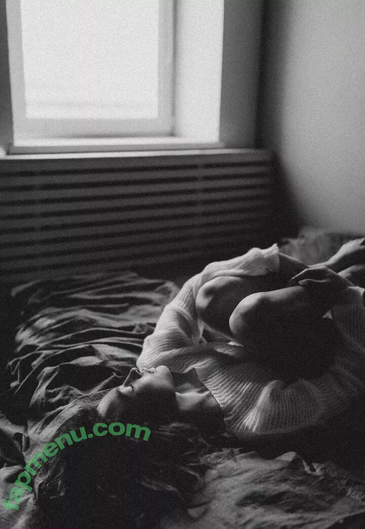 Nikol Beylik nude photo #0993 (Lily Hayjes / Wandaweb / nikolxxnikol)