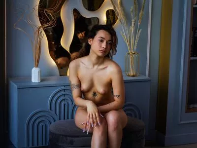 Nikol Beylik / Lily Hayjes / Wandaweb / nikolxxnikol / pronixyy nude photo #1383