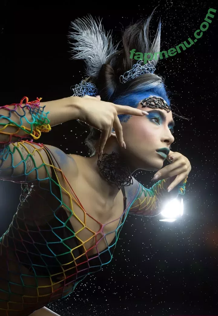 Nikol Beylik nude photo #1027 (Lily Hayjes / Wandaweb / nikolxxnikol)