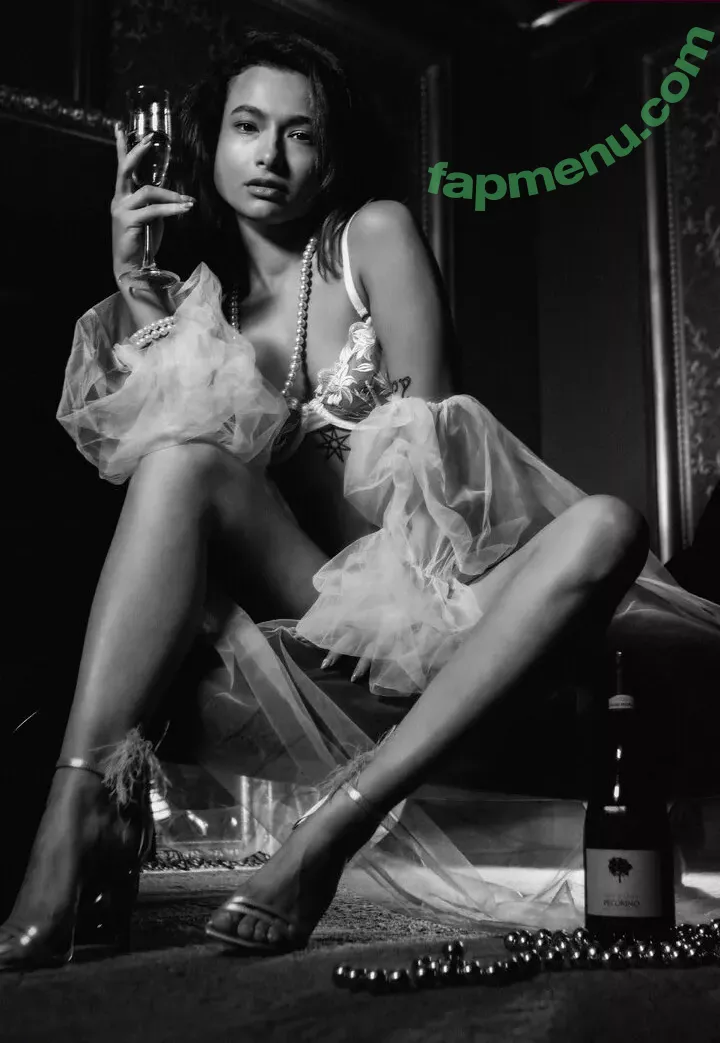 Nikol Beylik nude photo #1028 (Lily Hayjes / Wandaweb / nikolxxnikol)