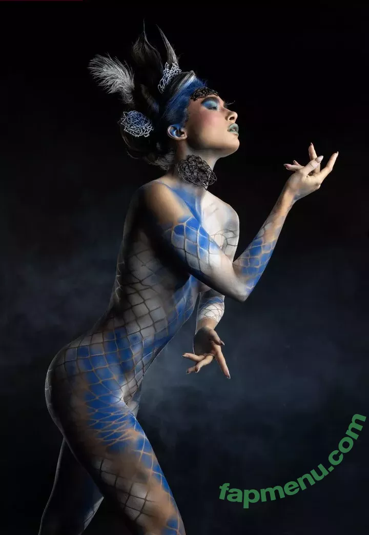 Nikol Beylik nude photo #1032 (Lily Hayjes / Wandaweb / nikolxxnikol)