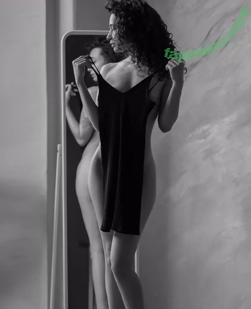 Nikol Beylik nude photo #1166 (Lily Hayjes / Wandaweb / nikolxxnikol)