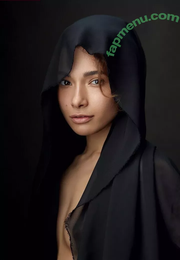 Nikol Beylik nude photo #1174 (Lily Hayjes / Wandaweb / nikolxxnikol)