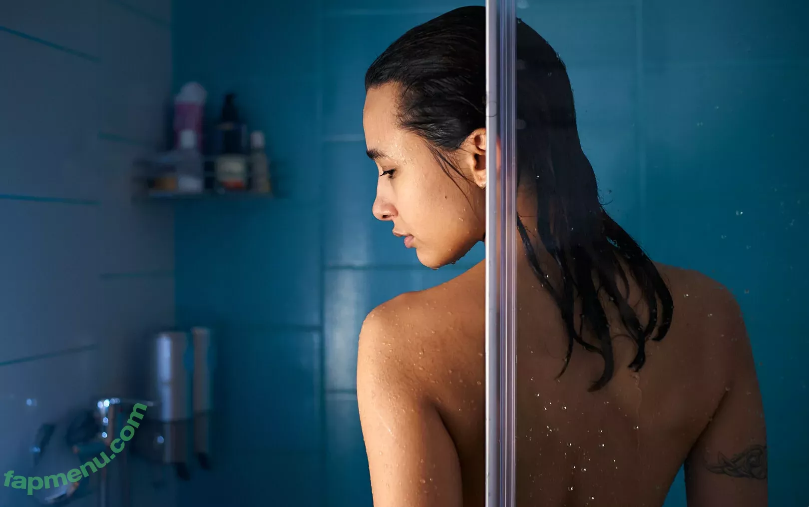 Nikol Beylik nude photo #1218 (Lily Hayjes / Wandaweb / nikolxxnikol)